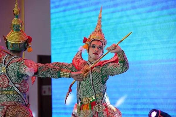 “泰国孔剧”入选非物质文化遗产名录后首次到国外演出